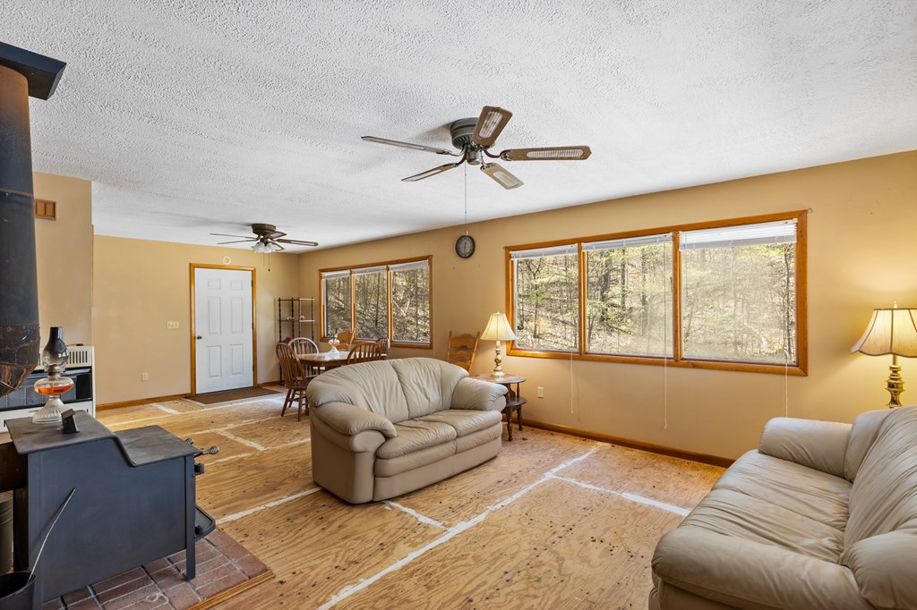 414852 Suches Residential