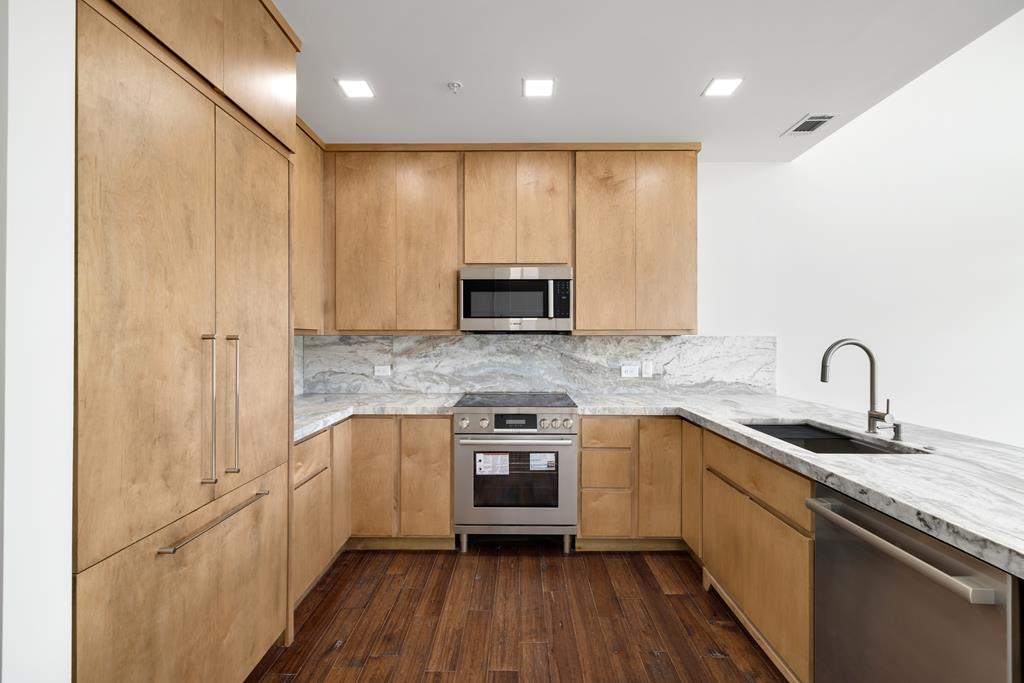 414889 Blue Ridge Condominium