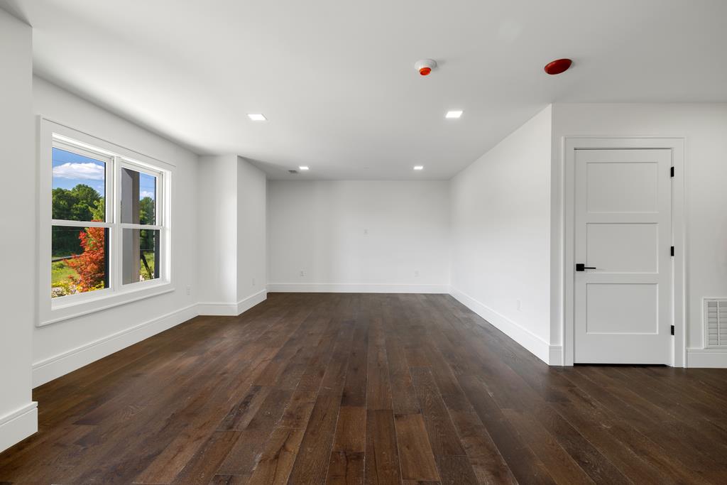 414889 Blue Ridge Condominium
