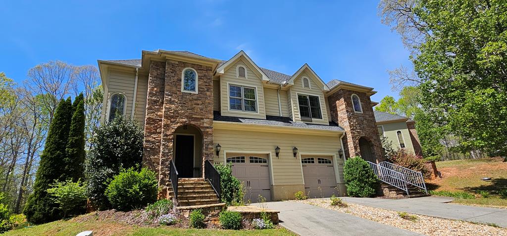 414894 Hayesville 