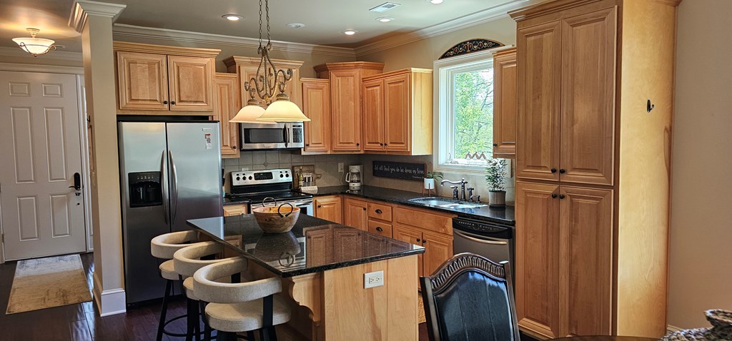 414894 Hayesville Residential