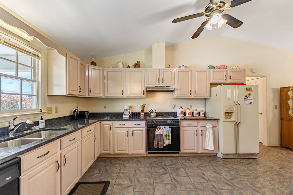 414930 Blue Ridge Residential