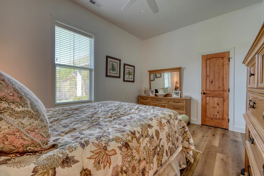 414932 Hayesville Residential