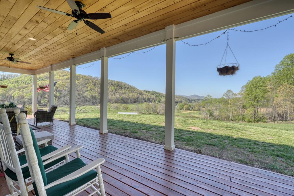 414932 Hayesville Residential