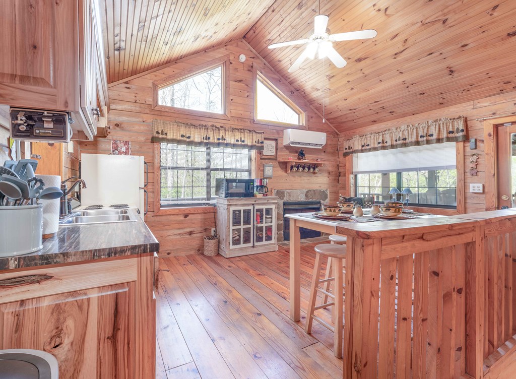 414935 Murphy Residential