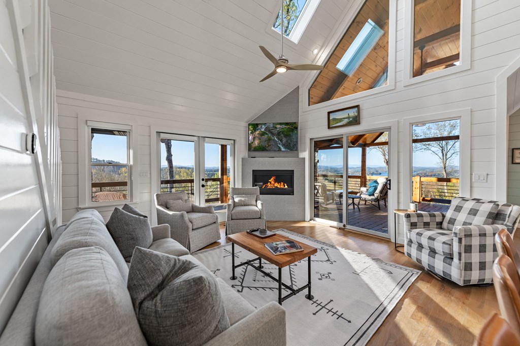 414942 Blue Ridge Residential