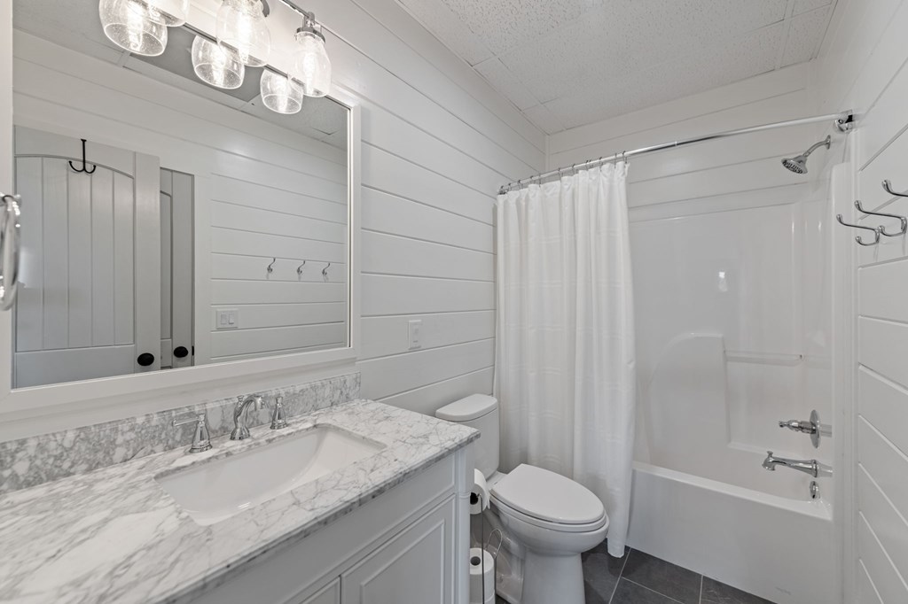 414942 Blue Ridge Residential