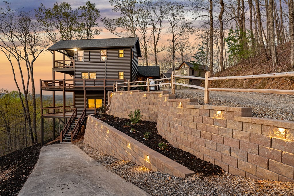 414942 Blue Ridge Residential