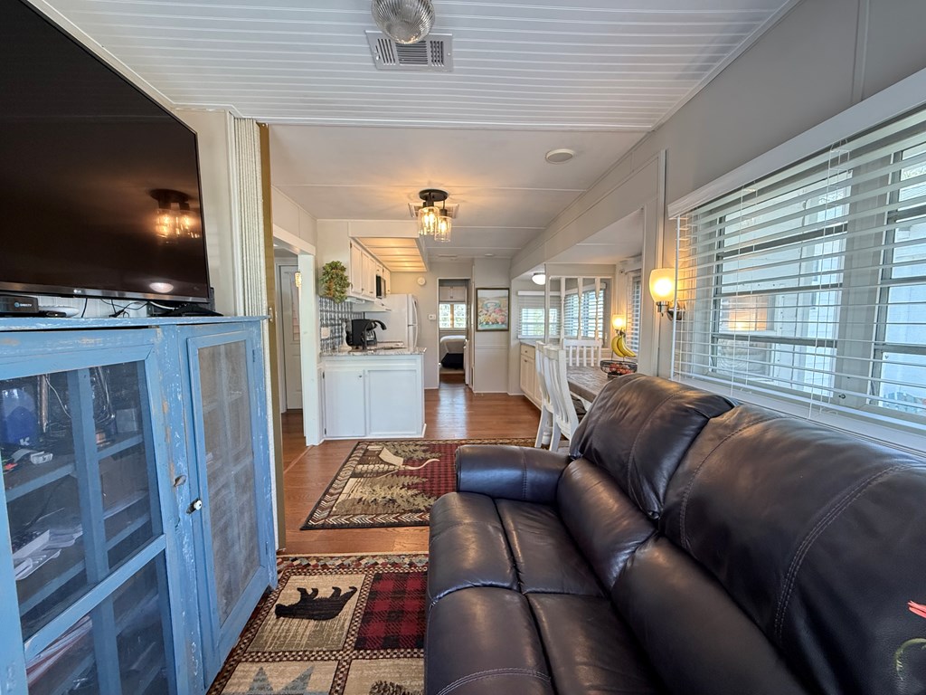 414943 Hiawassee Residential