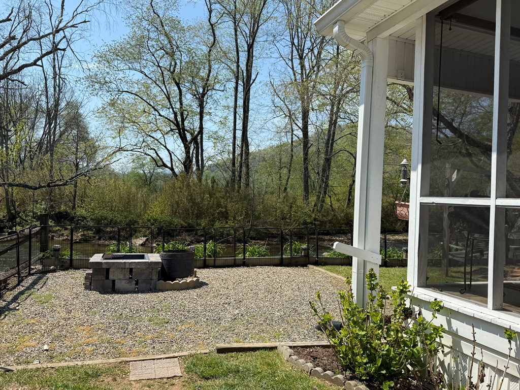 414943 Hiawassee Residential