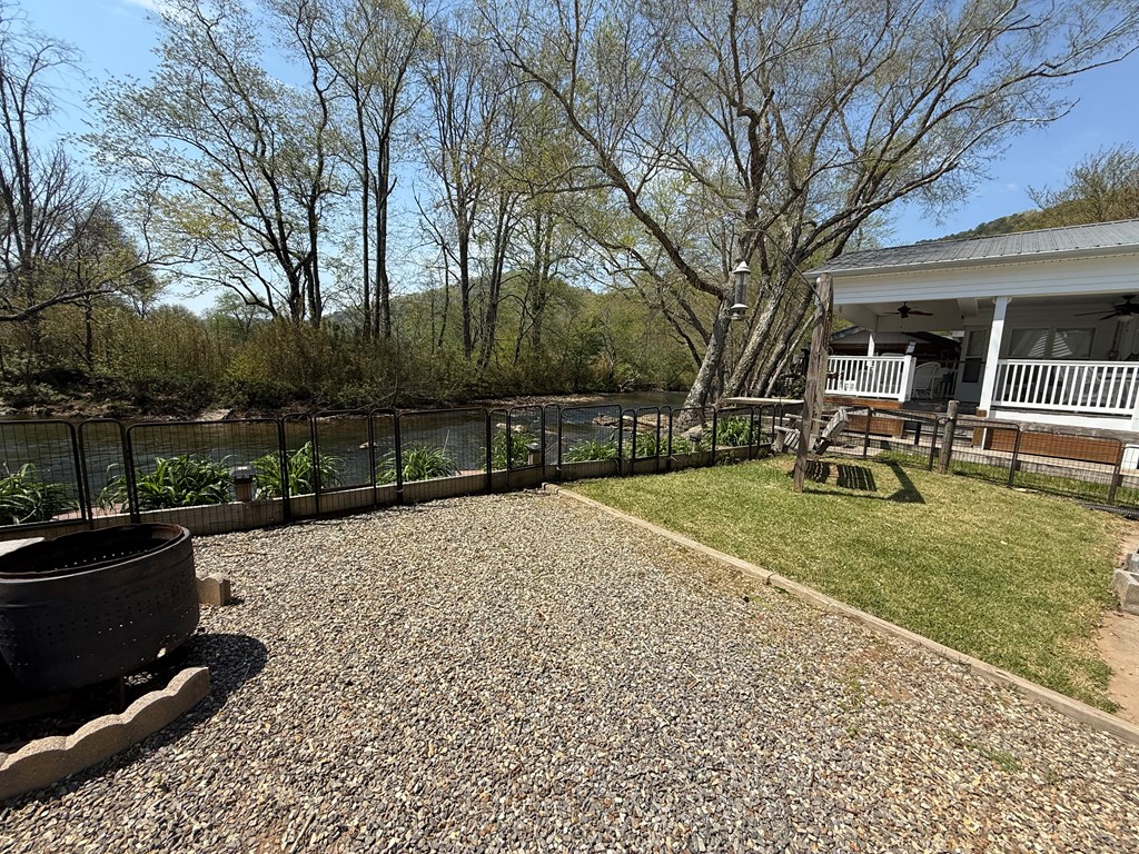 414943 Hiawassee Residential