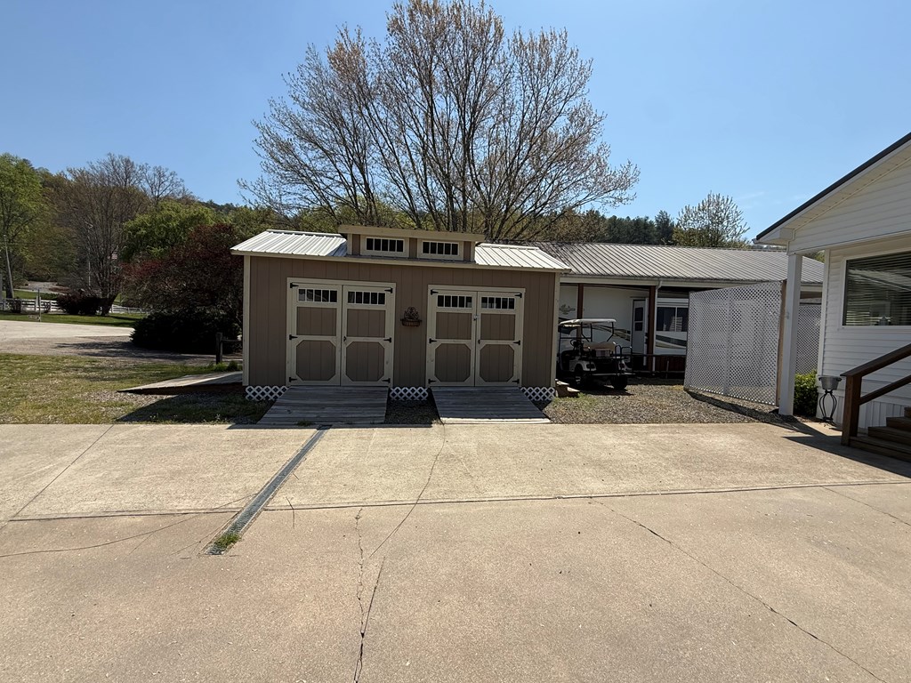 414943 Hiawassee Residential