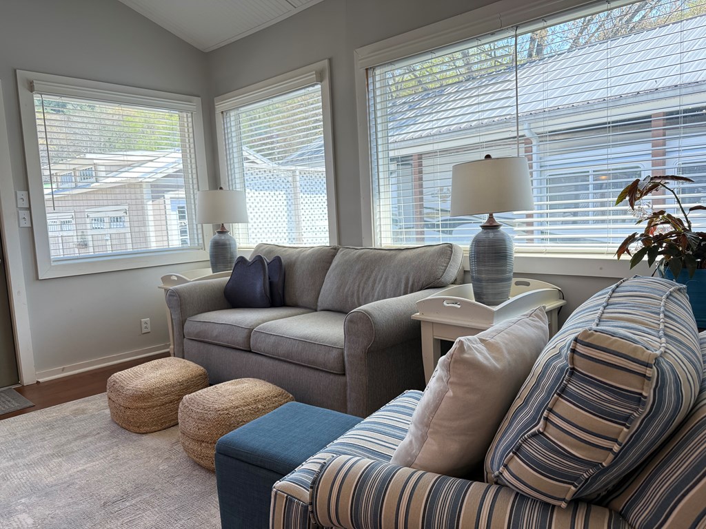 414943 Hiawassee Residential