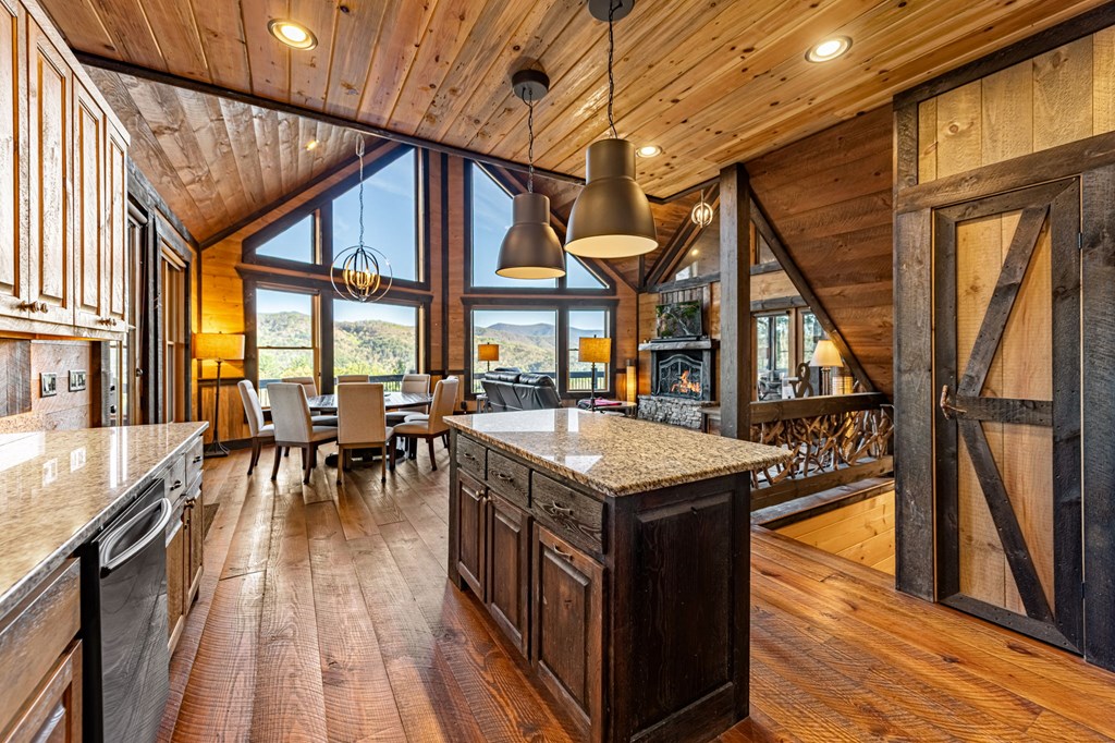 414944 Blue Ridge Residential