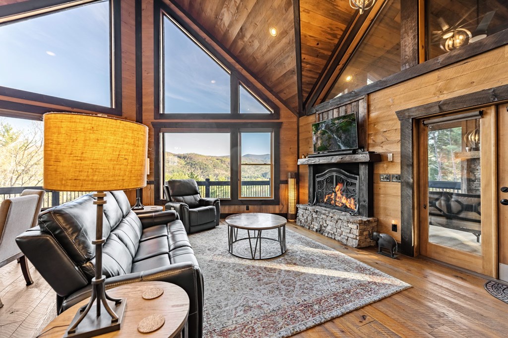 414944 Blue Ridge Residential