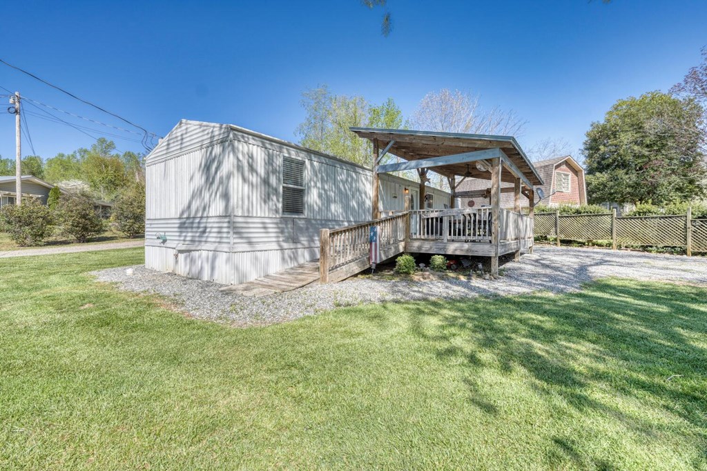 414949 Hiawassee Residential