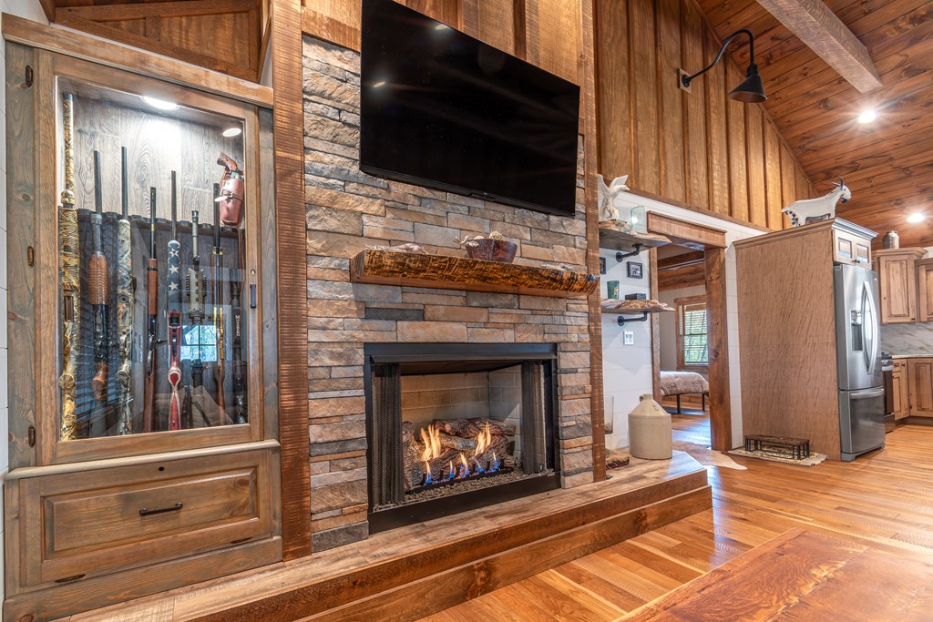 414950 Morganton Residential