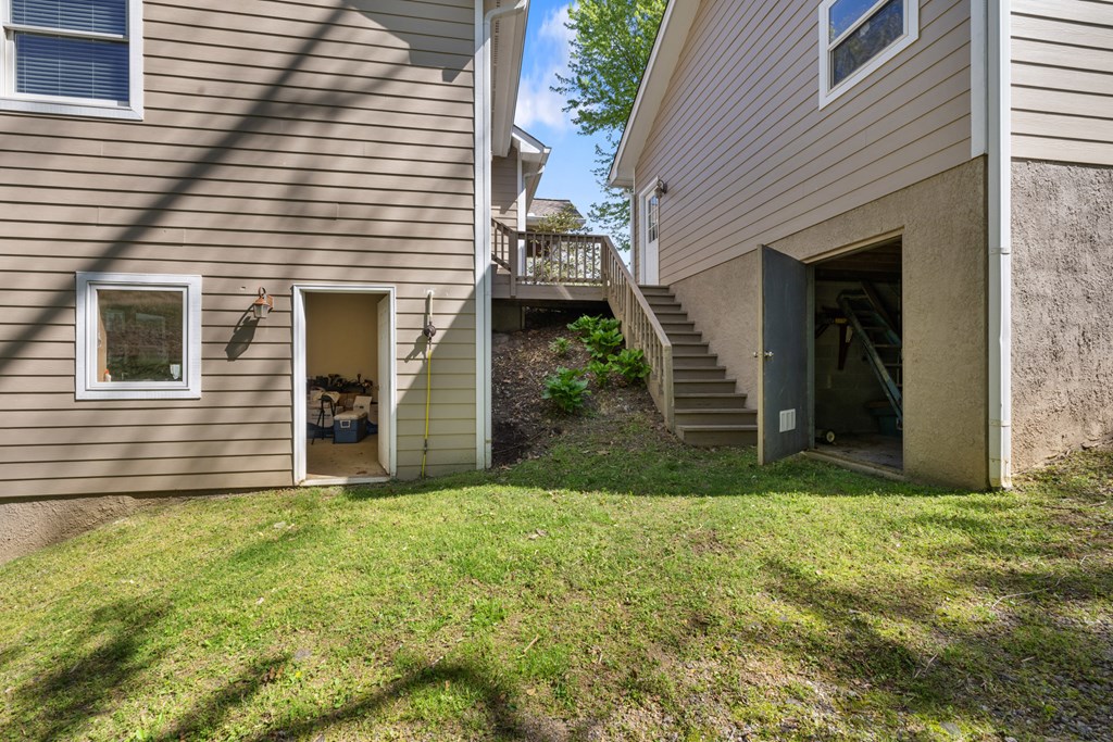 414951 Hayesville Residential