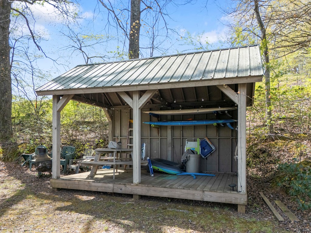 414951 Hayesville Residential