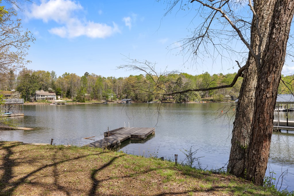 414951 Hayesville Residential