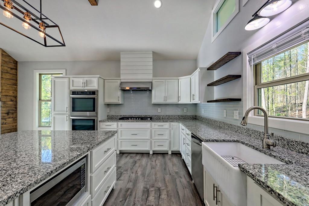 414959 Hayesville Residential
