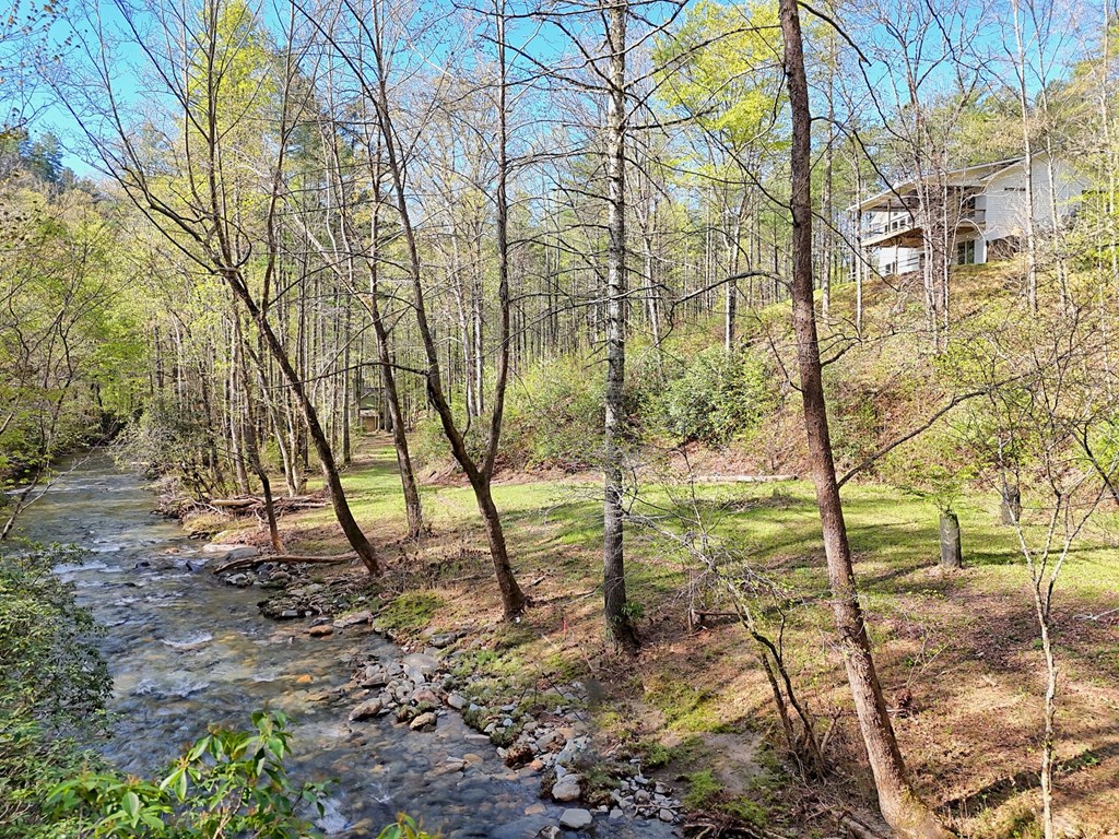 414959 Hayesville Residential