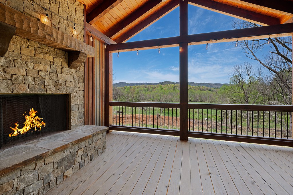 414961 Blue Ridge Residential