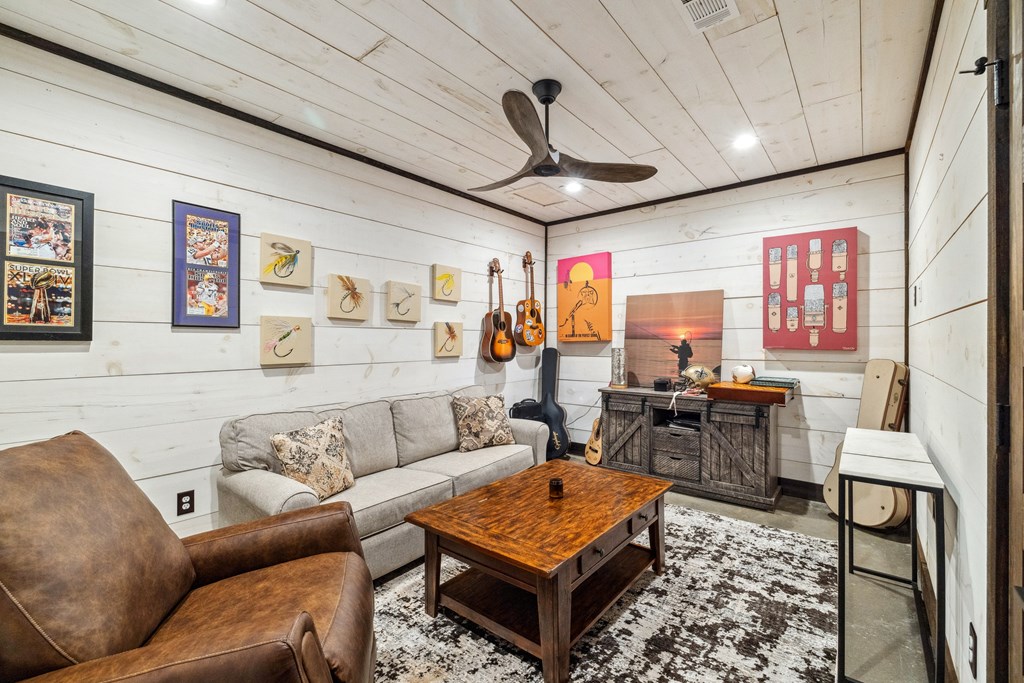 414962 Blue Ridge Residential
