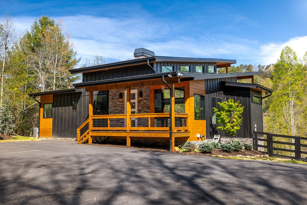 414962 Blue Ridge Residential