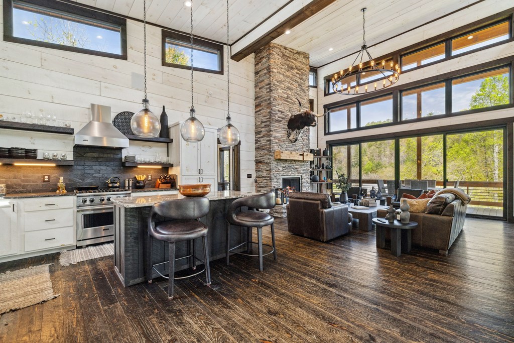414962 Blue Ridge Residential