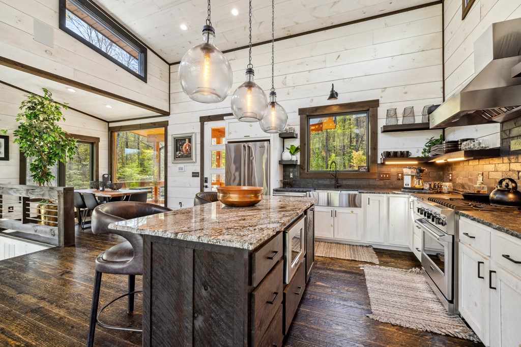 414962 Blue Ridge Residential