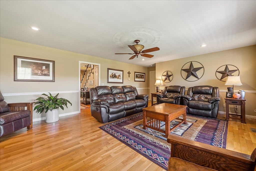 414963 Epworth Residential