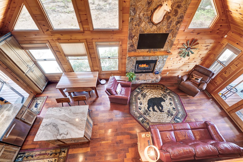 414976 Mineral Bluff Residential