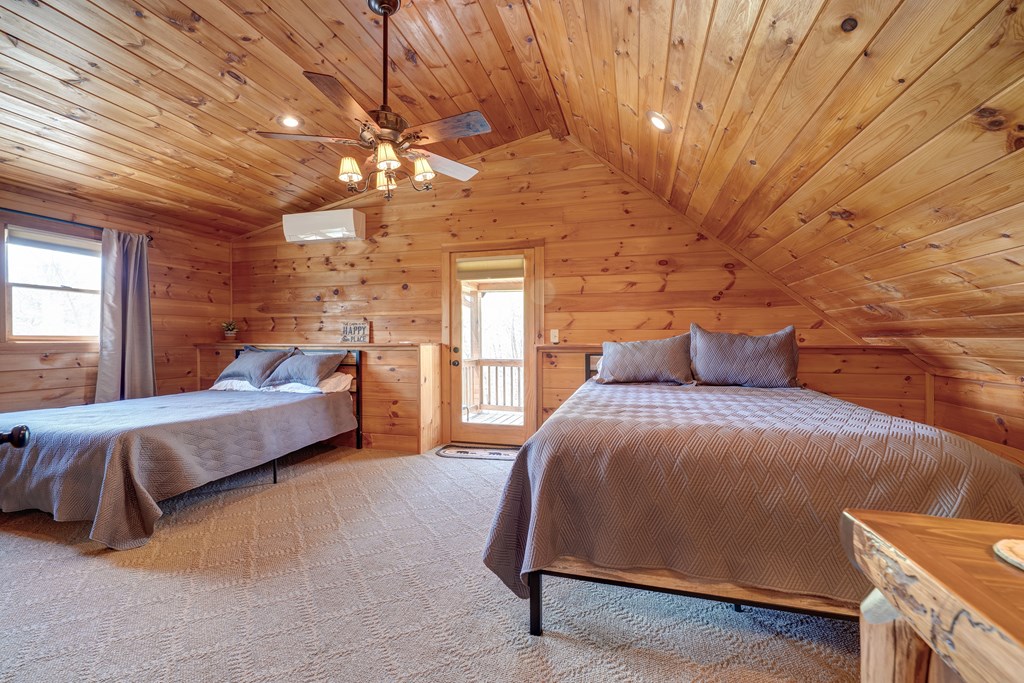 414976 Mineral Bluff Residential