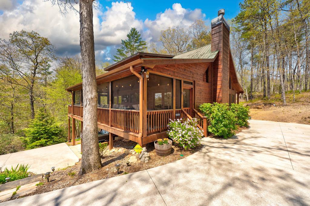 414976 Mineral Bluff Residential