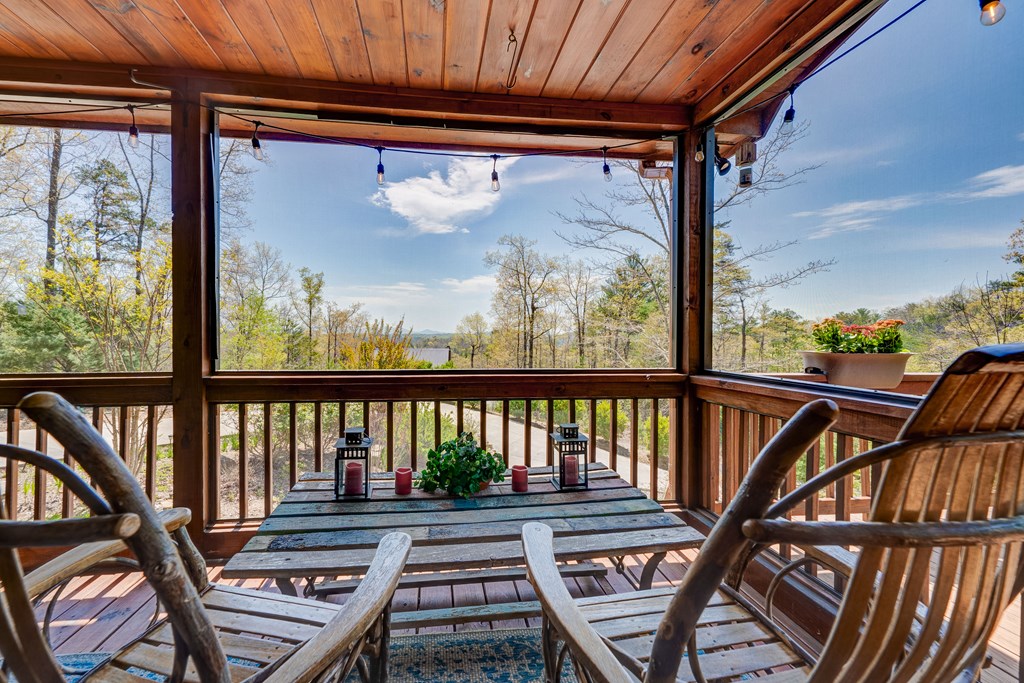414976 Mineral Bluff Residential