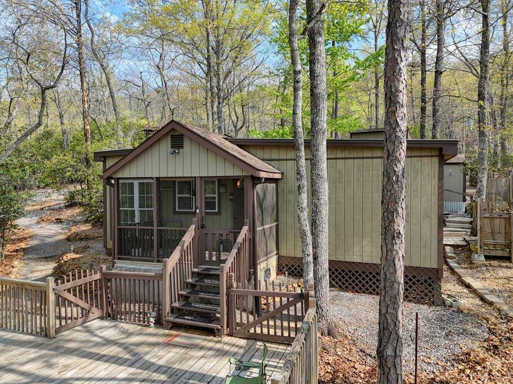 414984 Young Harris Residential