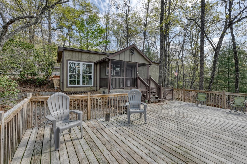 414984 Young Harris Residential