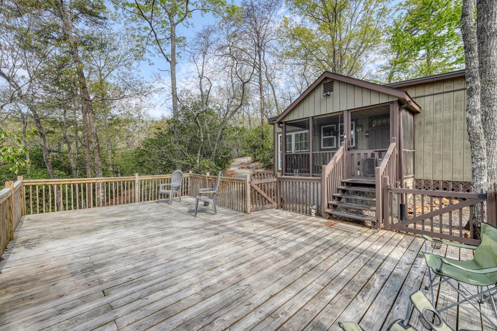 414984 Young Harris Residential