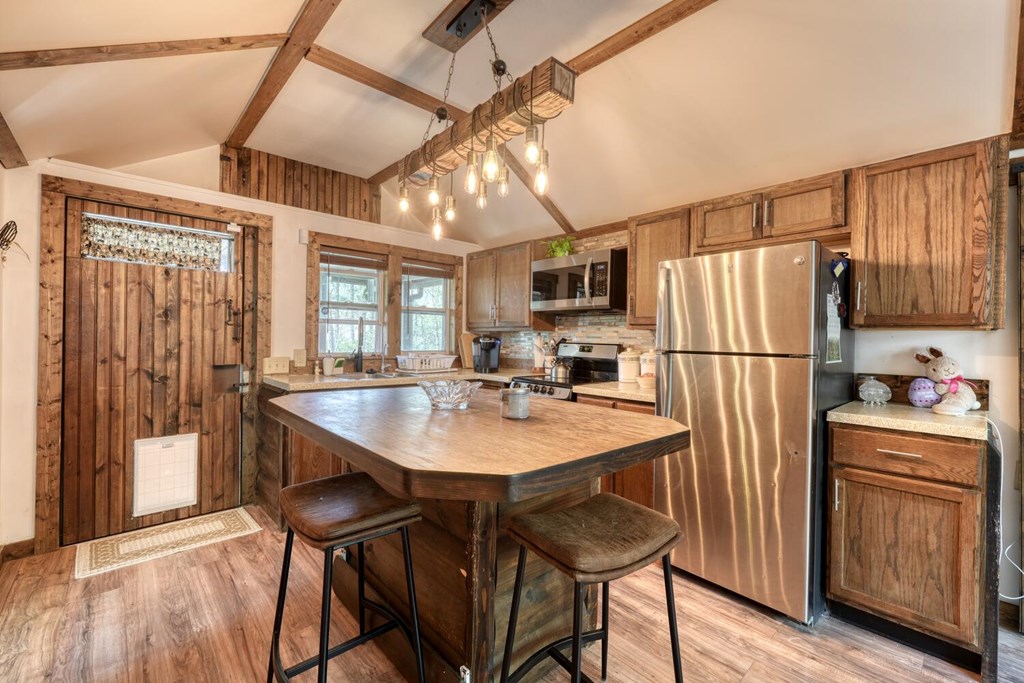 414984 Young Harris Residential