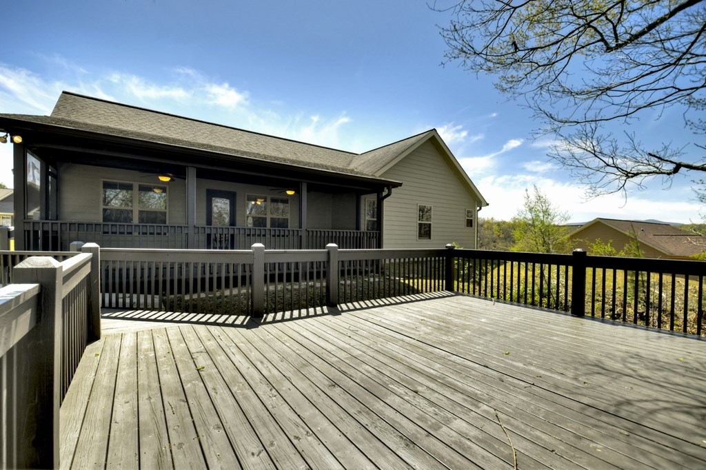 414985 Blue Ridge Residential