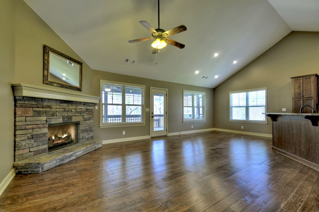 414985 Blue Ridge Residential