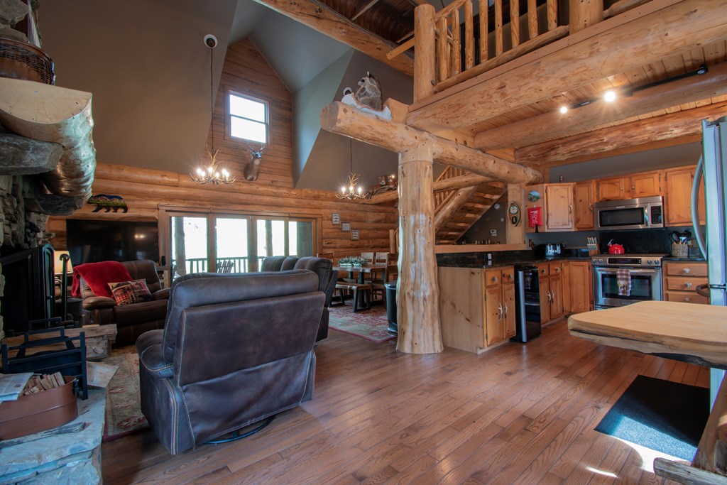 414990 Robbinsville Residential