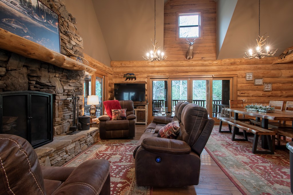 414990 Robbinsville Residential