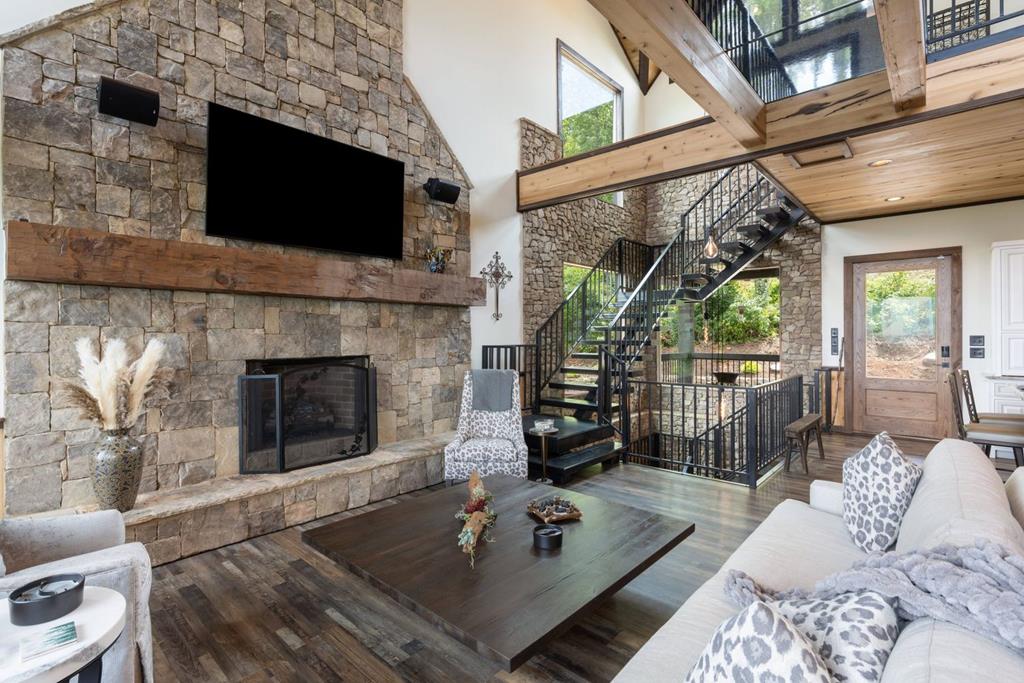 414995 Blue Ridge Residential