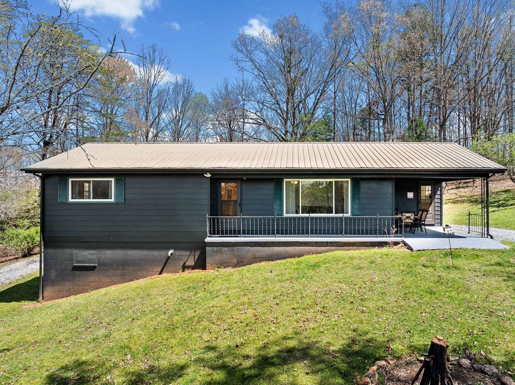 415009 Mineral Bluff 