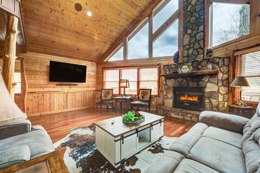 415011 Blue Ridge Residential