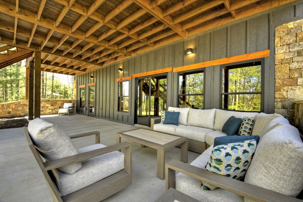 415013 Morganton Residential