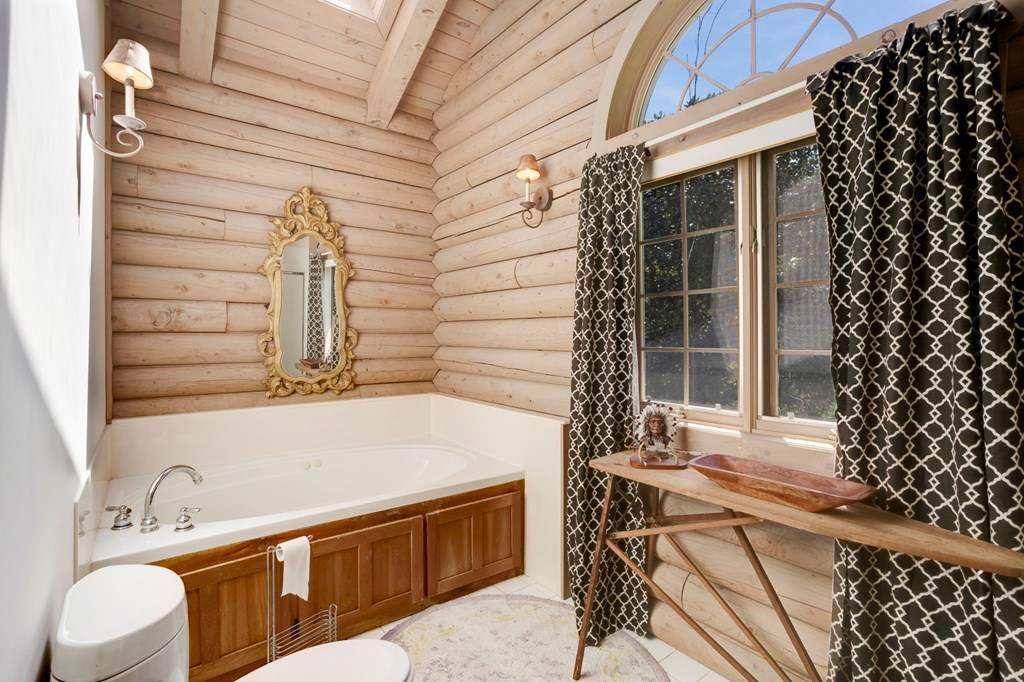 415045 Hayesville Residential
