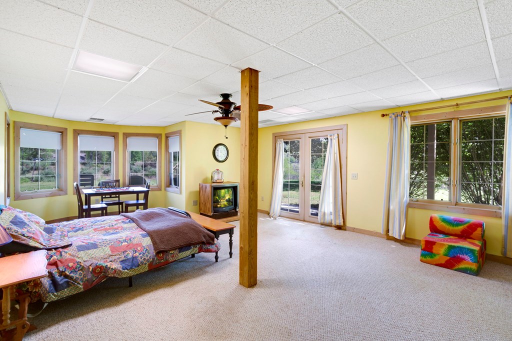 415045 Hayesville Residential